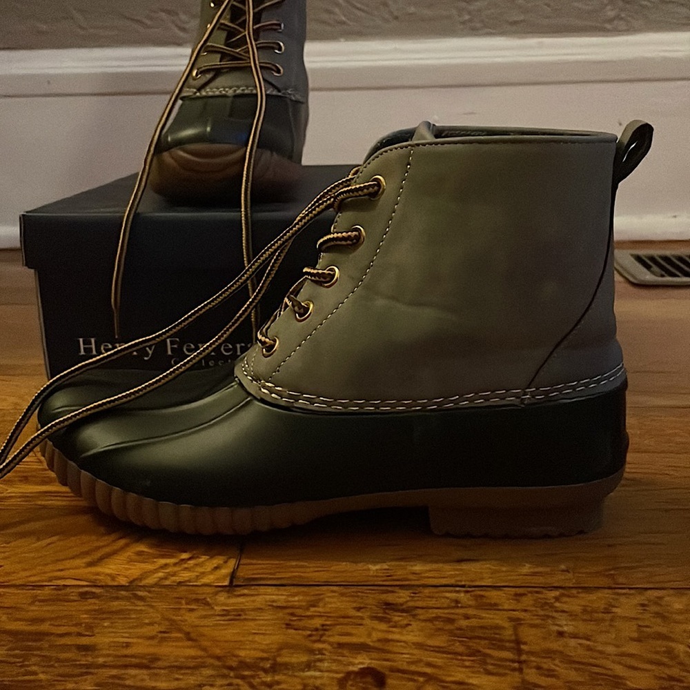 Henry Ferrera Women’s Water Resistant Winter Boots